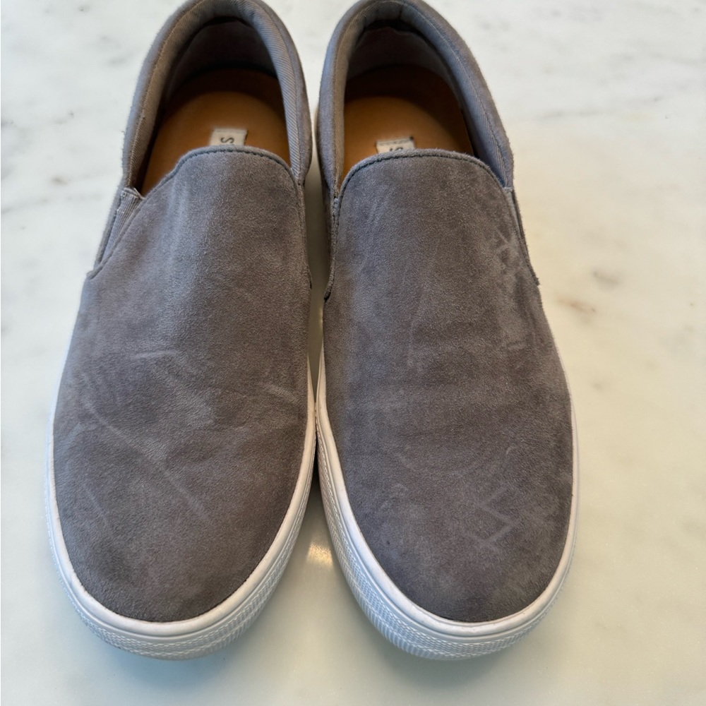 STEVE MADDEN SUEDE SLIP ON SNEAKER SIZE 6.5